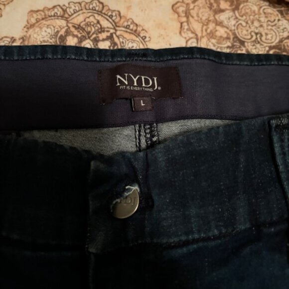 NYDJ Waist Match Relaxed Flare Jeans GENESIS, Size Large - Picture 4 of 4